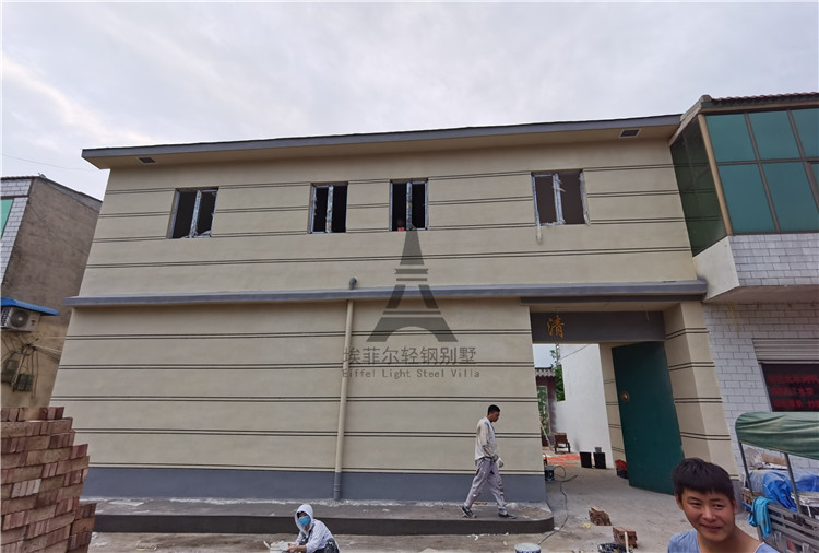 河北邢臺(tái)威縣輕鋼別墅廠家推薦——埃菲爾鋼結(jié)構(gòu)打造品質(zhì)生活